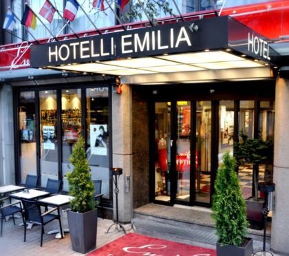 Hämeenlinnan keskustassa sijaitseva Hotelli Emilia on täysin uudistettu vuonna 2023.